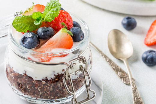 Berry Quinoa Yoghurt Parfait